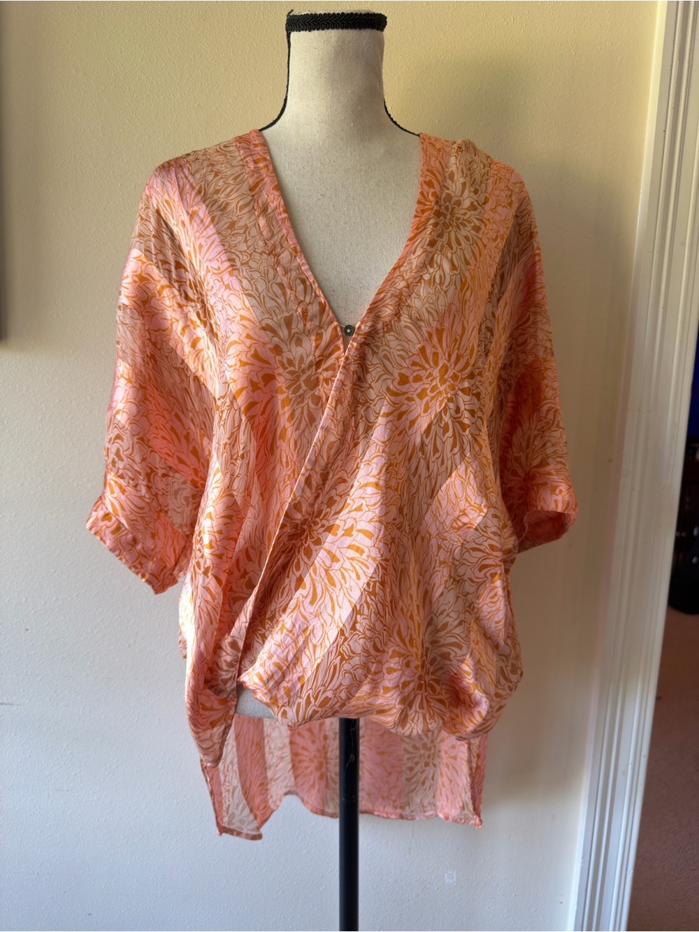 Floreat Anthropologie Silk Blend Printed High-Low Tunic Top Size Small